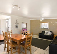 Close to Water Restaurants and Clubs Toorbul St Bongaree - Tourism Search
