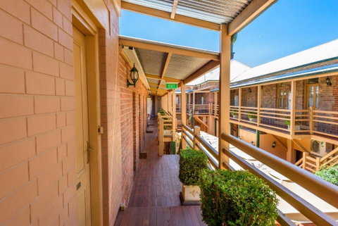 Cobb & Co Court Boutique Hotel - Tourism Search 1