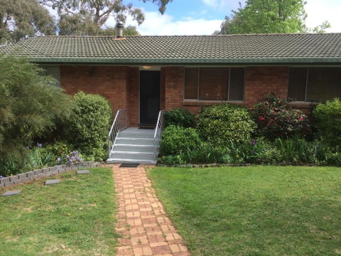 Cockatoo Corner - Armidale - Tourism Search 0