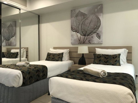 Coconut Grove 402 - Tourism Search 2