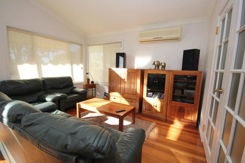 COLMER HOUSE At Dunbogan - Tourism Search 3