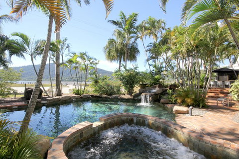 Colonial Palms Motor Inn - Tourism Search 2