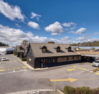 Comfort Hotel Olde Tudor - Tourism Search