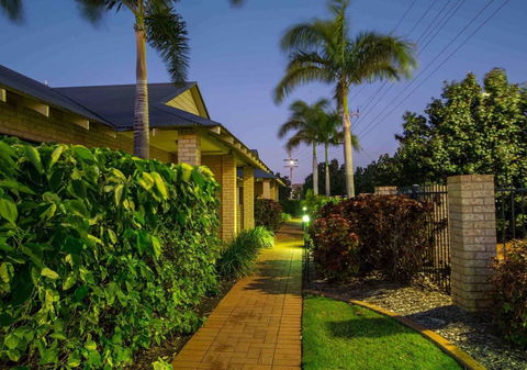 Comfort Inn & Suites Karratha - Tourism Search 0