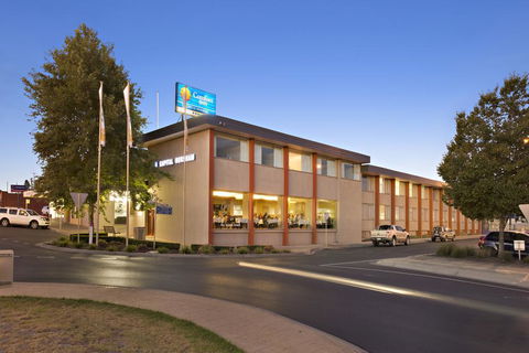 Comfort Inn Capital Horsham - Tourism Search 3