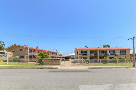 Como Apartments Gladstone - Tourism Search 1