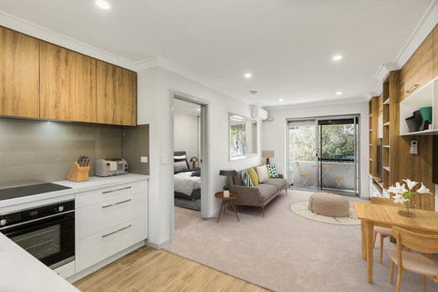 Cool Quiet Modern Secure Walking Distance To Perth And Landmarks - Tourism Search 0