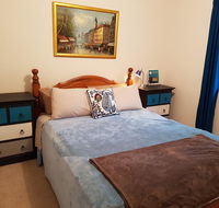 Cosy Quiet Bedroom Ferny Grove - Tourism Search