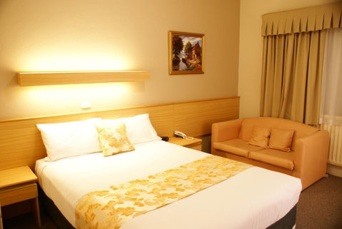 Country Lodge Motor Inn - Tourism Search 2