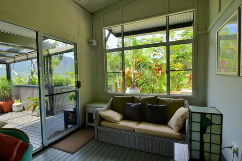 Cow Bay Hilltop Escape - Tourism Search 1
