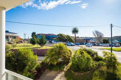 Crystal Waters Unit 2 - Tourism Search 1
