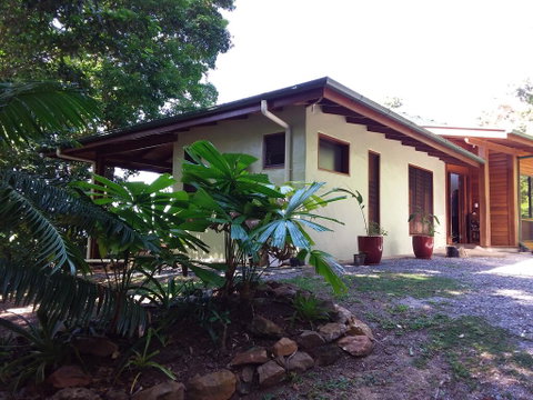 Daintree Oceanview Retreat - Holiday Home - Tourism Search 1