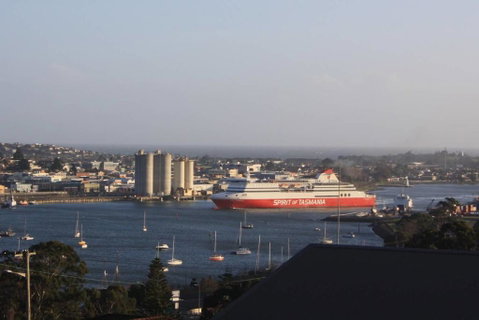 DevonPORT VIEWS!!! - Tourism Search 0