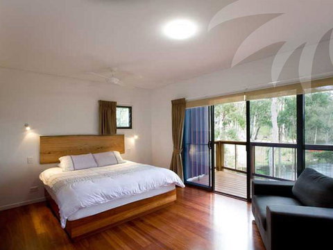 Dux Nutz - Tourism Search 3