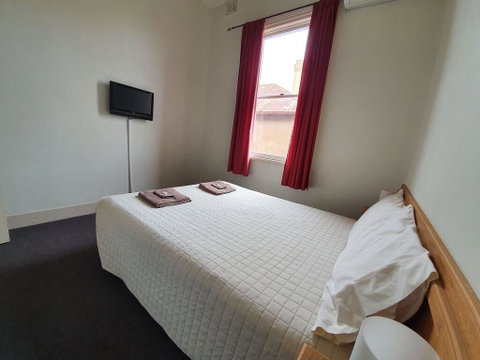 Empire Hotel Goulburn - Tourism Search 1
