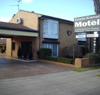 Estelle Kramer Motel - Tourism Search