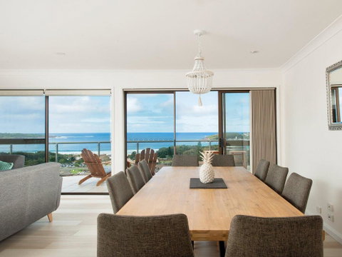 Forever Fingal At Fingal Bay - Tourism Search 2