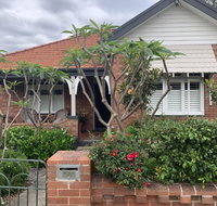 Frangipani House Cooks Hill - Tourism Search