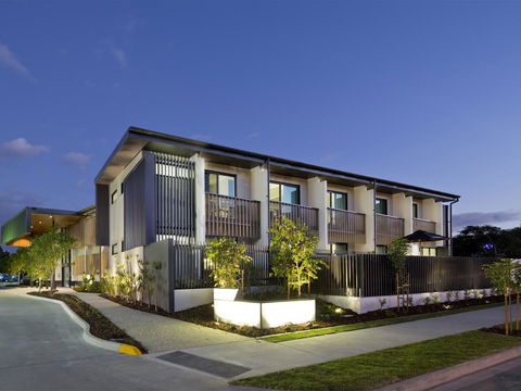 Glen Hotel And Suites - Tourism Search 0