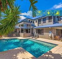 Gold Coast Stunning Waterfront Holiday Retreat - Tourism Search