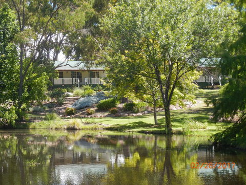 Granite Gardens Cottages & Lake Retreat - Tourism Search 0