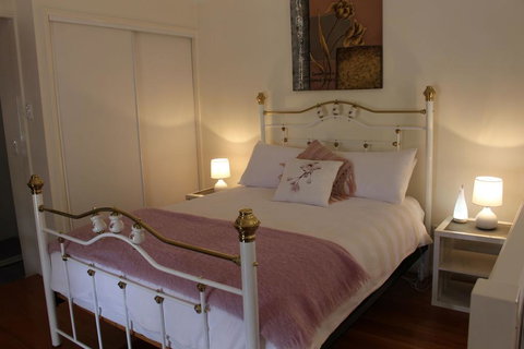 Granite Gardens Cottages & Lake Retreat - Tourism Search 1