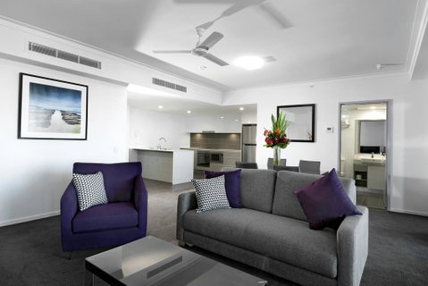 H On Mitchell Apartment Hotel - Tourism Search 3