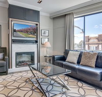 Head For The Hills At Charming Mountain Apartment - Tourism Search