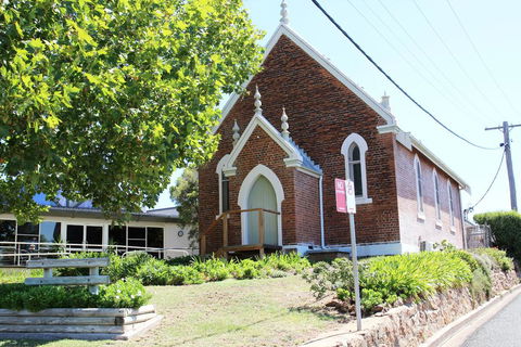 Henry's Quirindi - Tourism Search 1