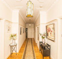 Hillside Cottage  Comfy Spacious Walk to CBD  Stannies - Tourism Search