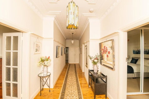 Hillside Cottage  Comfy, Spacious, Walk To CBD & Stannies - Tourism Search 0