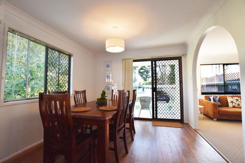 Holiday House - Tourism Search 0