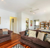 Homely Pembroke On The Park Cottage - Tourism Search