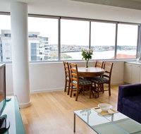 Honeysuckle Executive Suites - Tourism Search