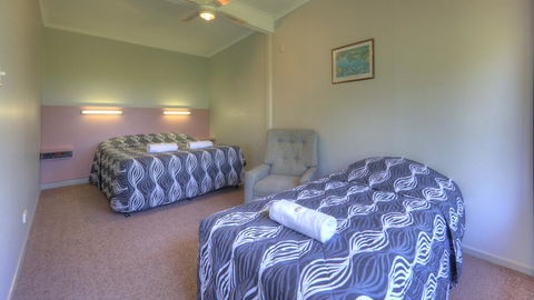 Jacaranda Motor Lodge - Tourism Search 1
