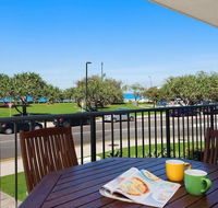 Kings Beach Ocean Front Views Private Balcony overlooking Kings Beach - Tourism Search
