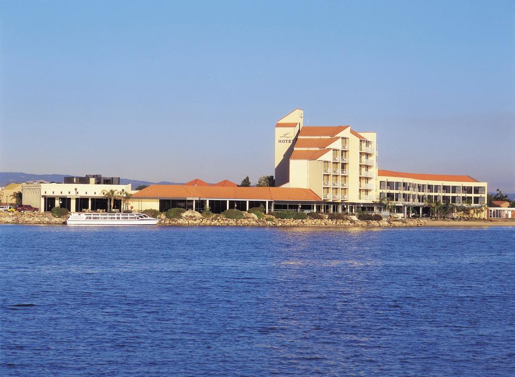 West Lakes SA Tourism Search