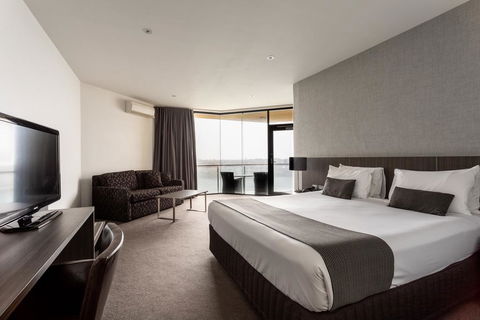 Lakes Hotel - Tourism Search 1