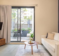 Large Apartment 2 Parking Spots and Pool - Tourism Search