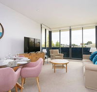 Large Modern 2 Bedroom Apartment near Lake Claremont - Tourism Search