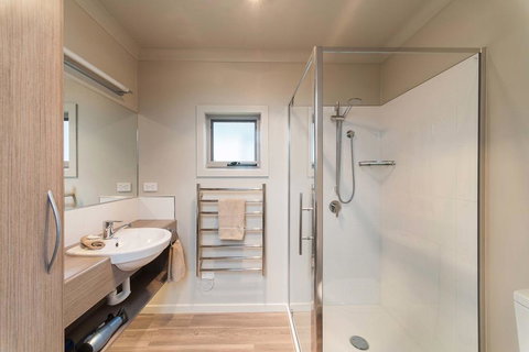 Leisure Ville Holiday Centre - Tourism Search 3