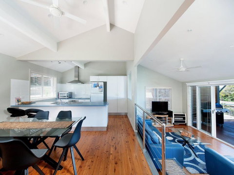 Lentara Dream @ Fingal Bay - Tourism Search 1