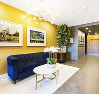 Luxury Apartment Opposite Train Station in Cannon Hill and 17 minutes from the City - Tourism Search