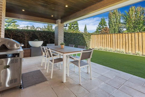 Luxury Brand New Home - Tourism Search 3