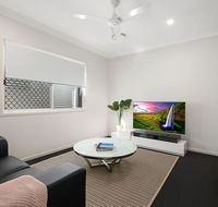 Luxury Home close to Sleemans QE2 Hospital  Griffith Uni - Tourism Search