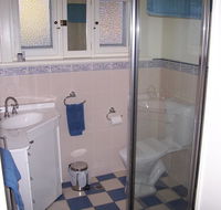 MacDonnell House Naracoorte - Tourism Search