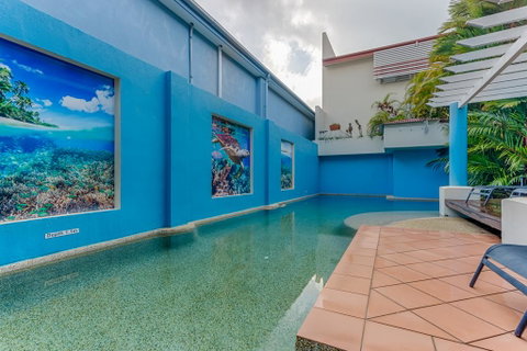 Macrossan House Boutique Holiday Apartments - Tourism Search 3