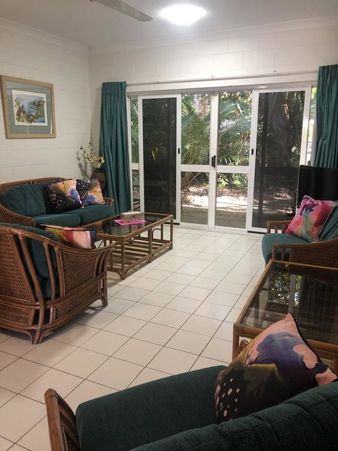 Mango Tree Private Apartments - Tourism Search 2