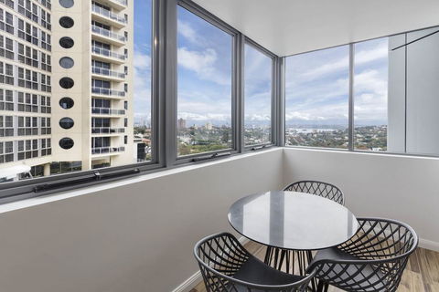 Meriton Suites Bondi Junction - Tourism Search 3