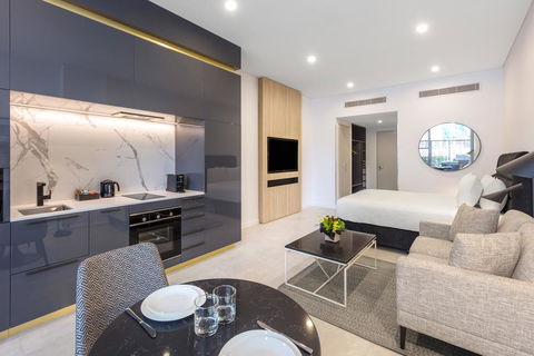 Meriton Suites Broadbeach - Tourism Search 2
